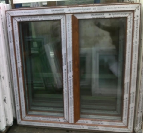 Kunststofffenster 120x120 cm (b x h), Aussendekor eiche gold und innen weiß, 2-flügelig, 3-fach Verglasung – Bild 2