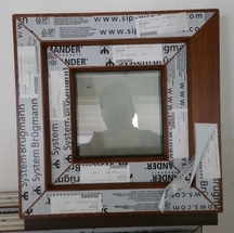 Kunststofffenster Salamander 40x40 cm (b x h), Aussendekor eiche gold und innen weiß, 3-fach Verglasung – Bild 2