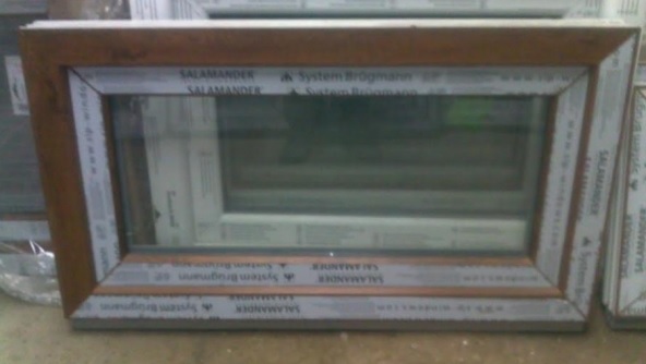 Kunststofffenster Salamander 90x50 cm (b x h), Aussendekor eiche gold und innen weiß, 3-fach Verglasung – Bild 2