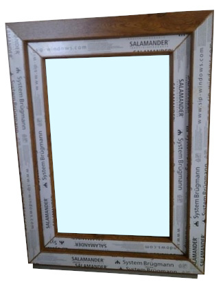 Kunststofffenster Salamander 60x70 cm (b x h), Aussendekor eiche gold und innen weiß, 3-fach Verglasung